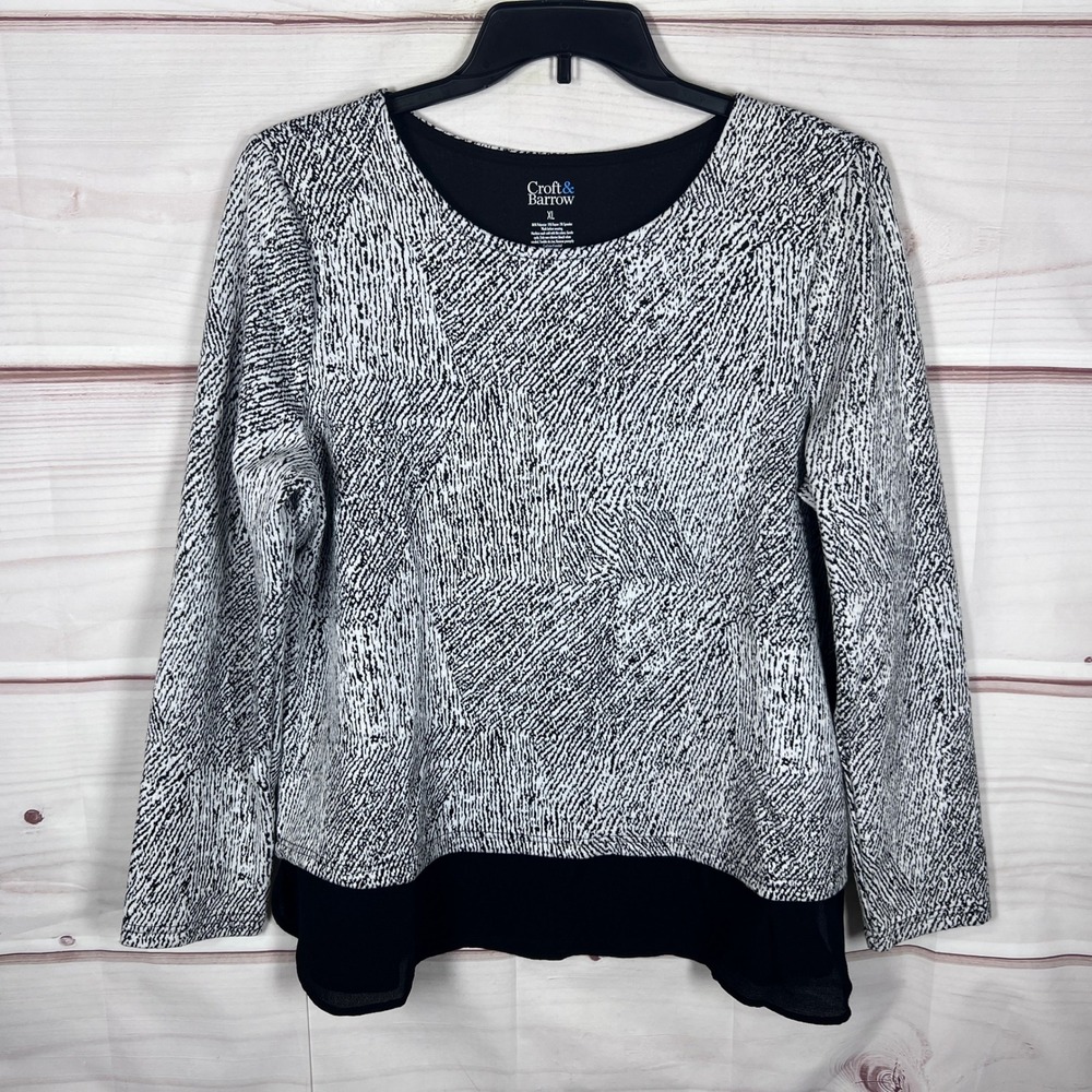 Croft & Barrow Top Women XL Black White Abstract Layered Hem Long Sleeve Blouse